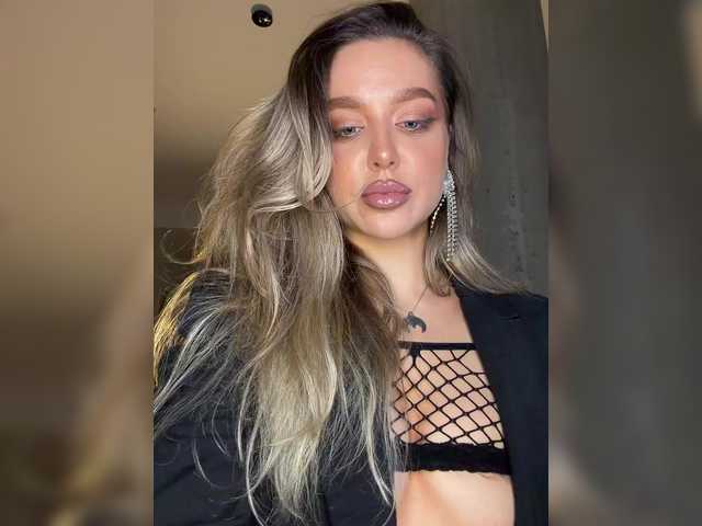 MistressX555's BongaCams show and profile