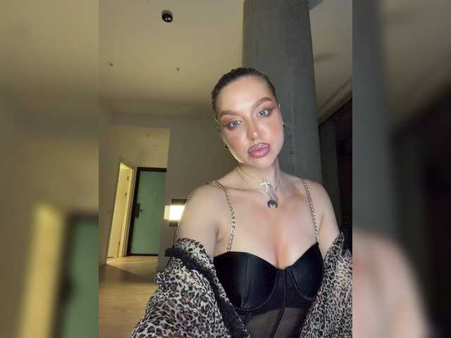 MistressX555's BongaCams show and profile