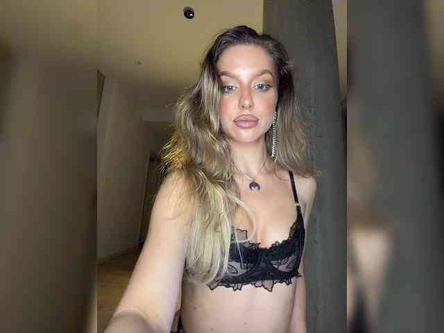 MistressX555 webcam