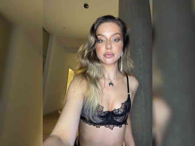 MistressX555 webcam