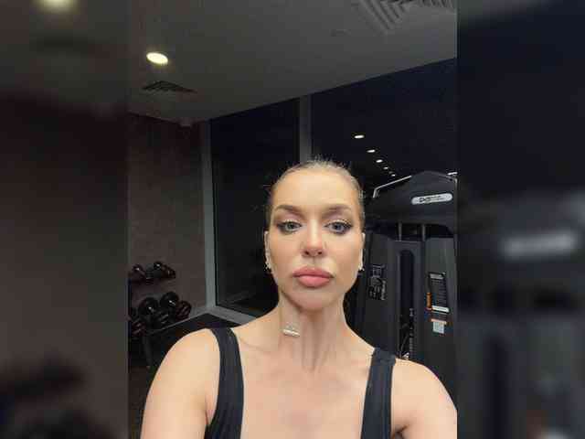 MistressX555 webcam