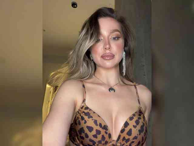 MistressX555