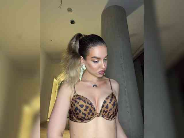 MistressX555