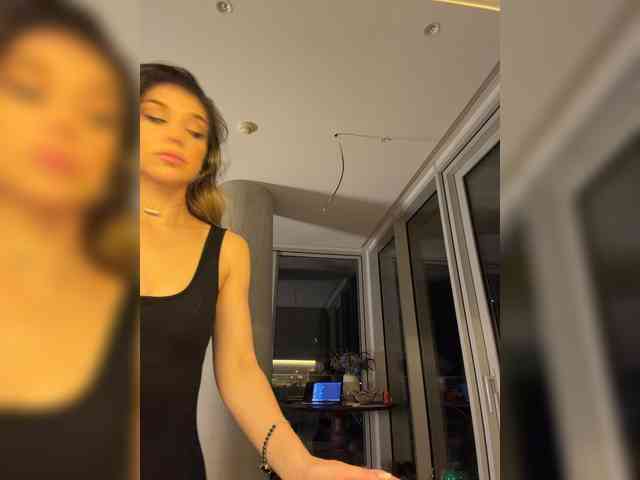 MistressX555 webcam