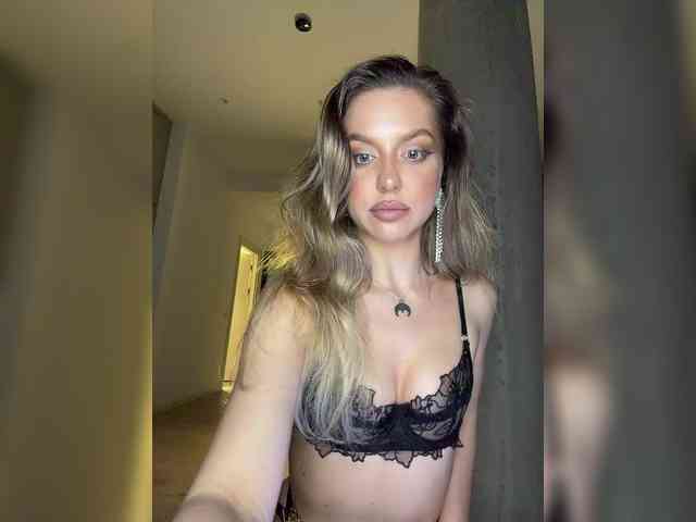 MistressX555 webcam