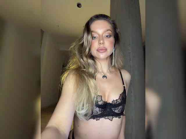MistressX555 webcam