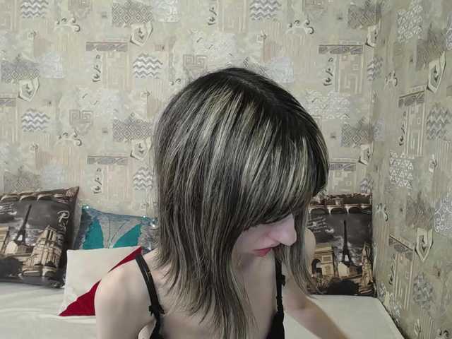 Unusual-G live cam on BongaCams