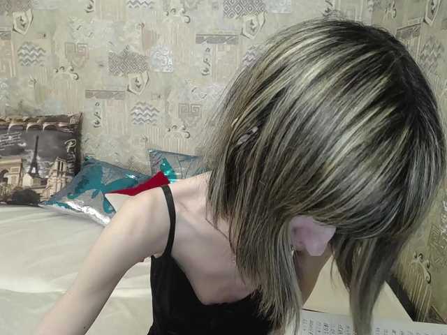 Unusual-G live cam on BongaCams