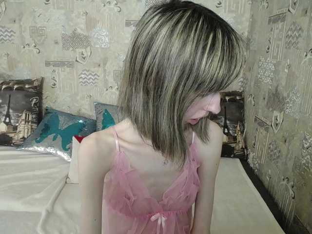 Unusual-G live cam on BongaCams