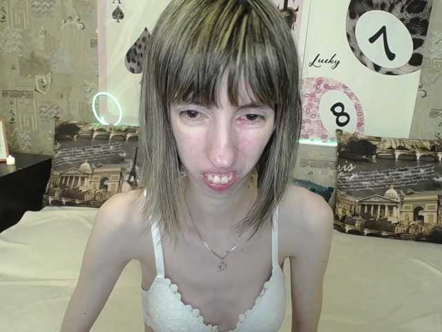 Unusual-G live cam on BongaCams