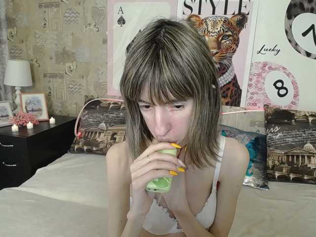 Unusual-G live cam on BongaCams