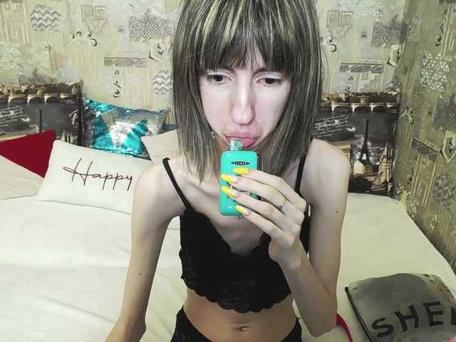 unusual-g cam belle