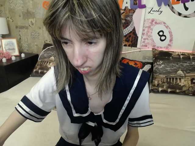 Unusual-G live cam on BongaCams