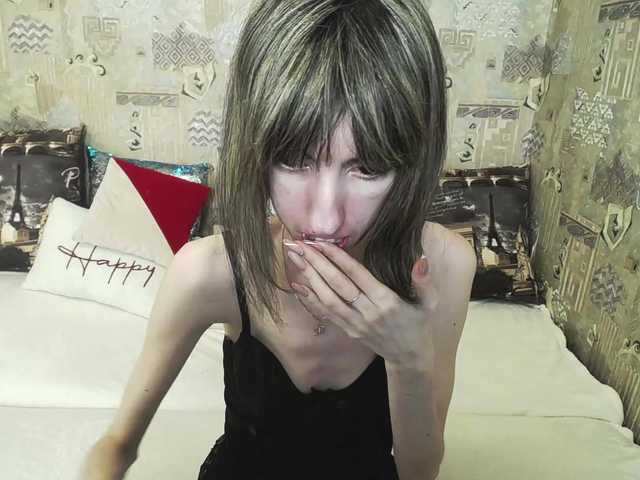 Unusual-G live webcam show