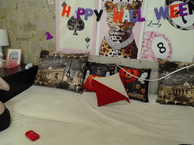 Unusual-G live cam on BongaCams