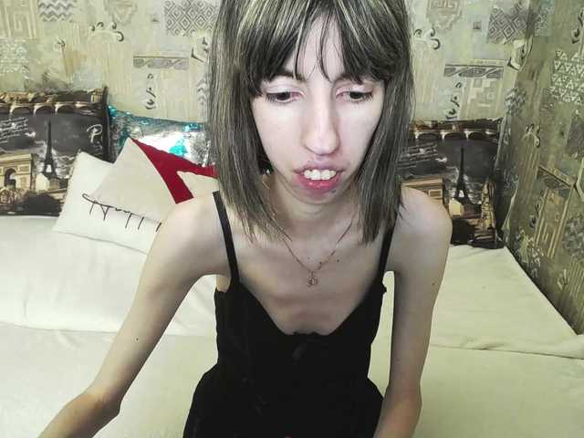 Unusual-G live cam on BongaCams
