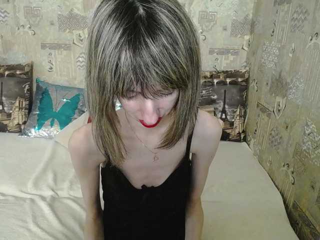 Unusual-G live cam on BongaCams