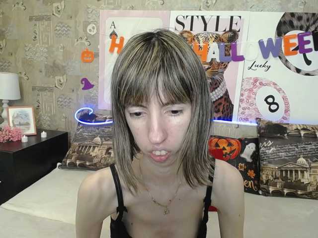 Unusual-G live cam on BongaCams