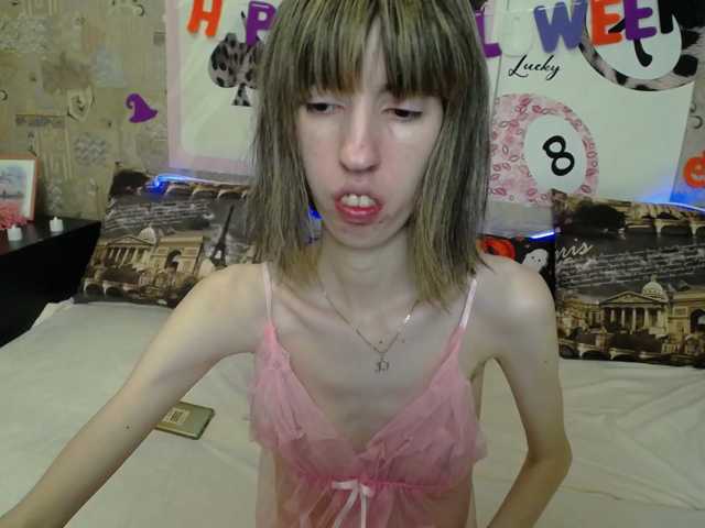 Unusual-g live cam