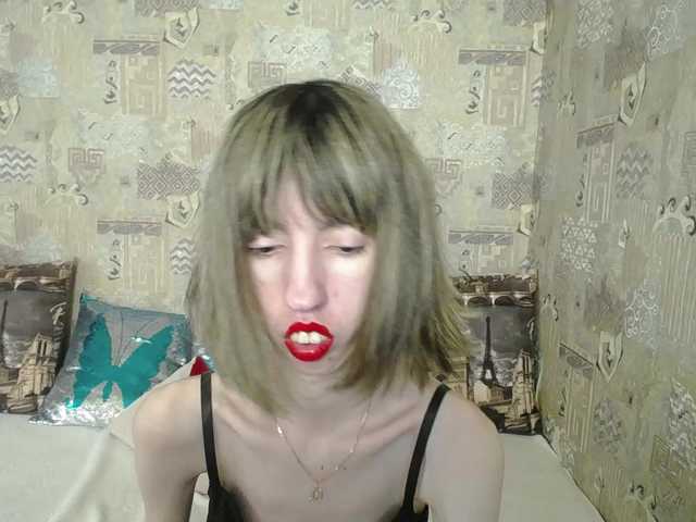 Unusual-G live cam on BongaCams