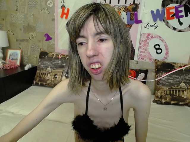 Unusual-G live cam on BongaCams