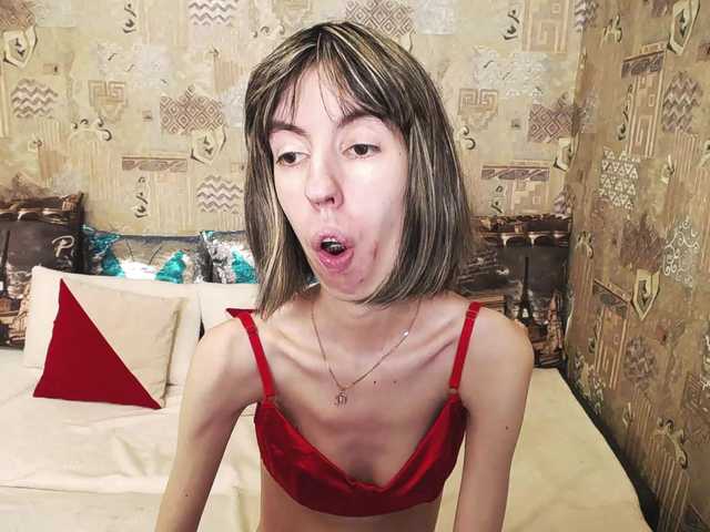 Unusual-G live cam on BongaCams