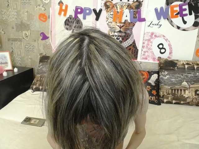 Unusual-G live cam on BongaCams