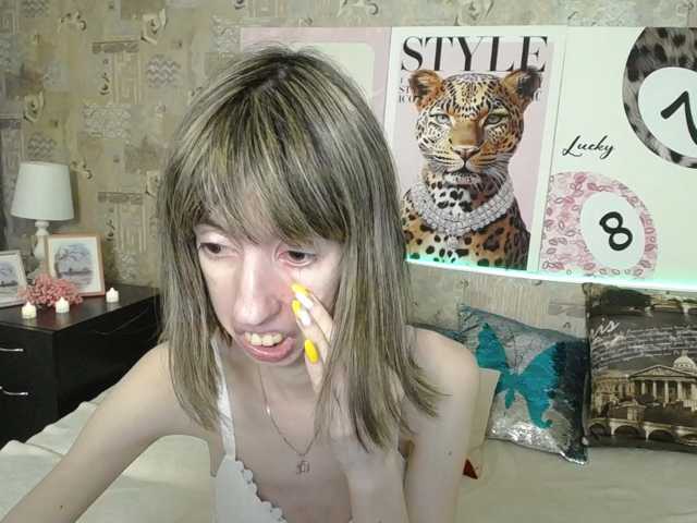 Unusual-G live cam on BongaCams