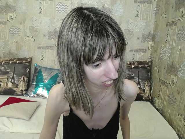Unusual-G live cam on BongaCams