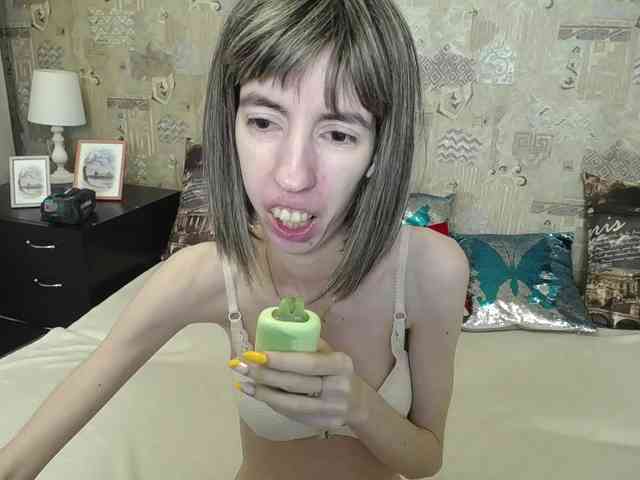 Unusual-G webcam