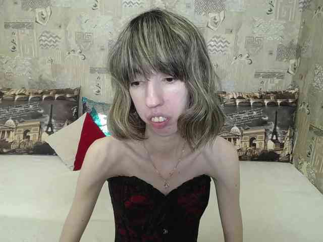 Unusual-G webcam