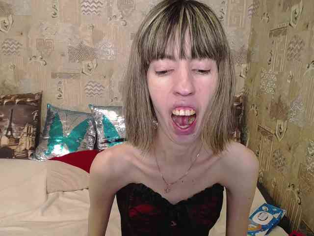 Unusual-G webcam