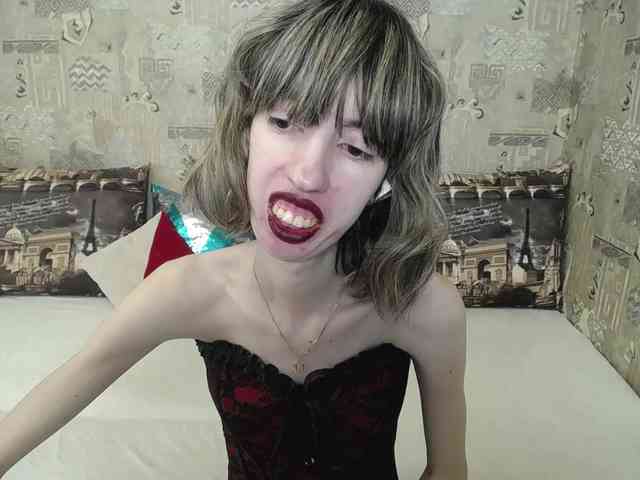 Unusual-G webcam