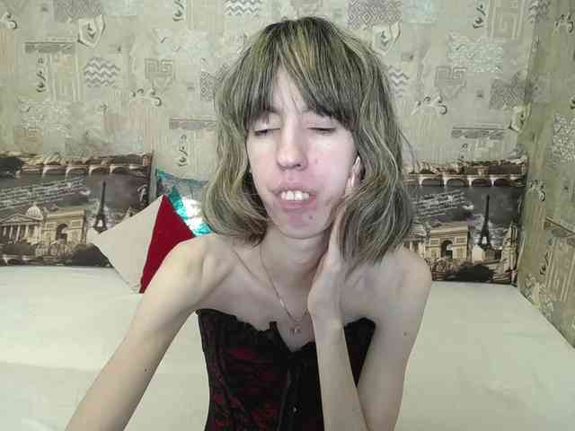 Unusual-G webcam