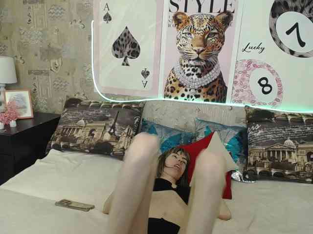 Unusual-G webcam