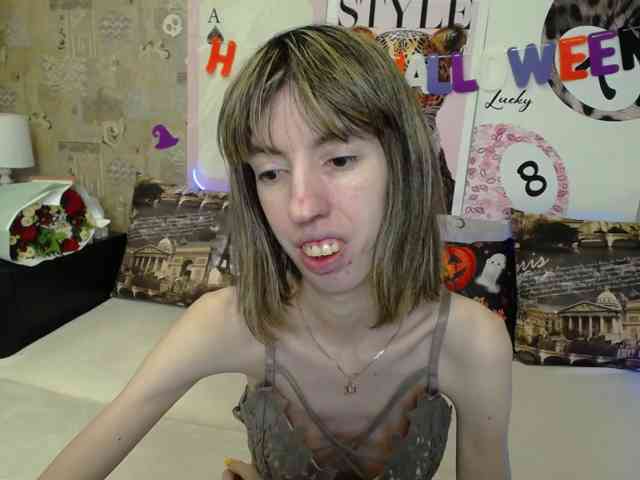 Unusual-G webcam