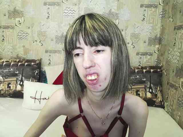 Unusual-G webcam