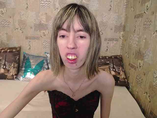 Unusual-G webcam