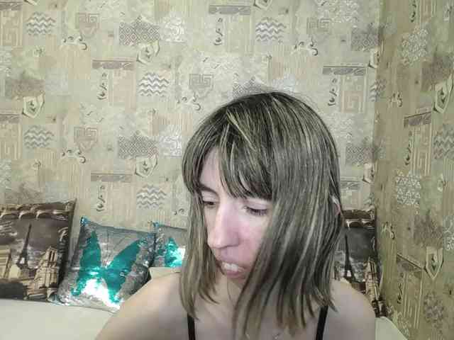Unusual-G webcam