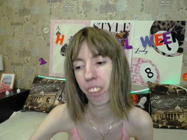 Unusual-G webcam