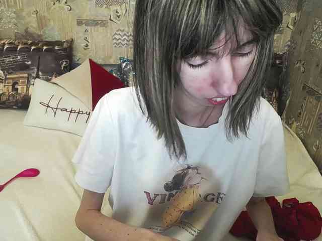 Unusual-G webcam
