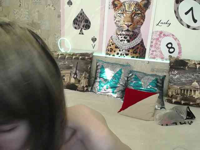 Unusual-G webcam