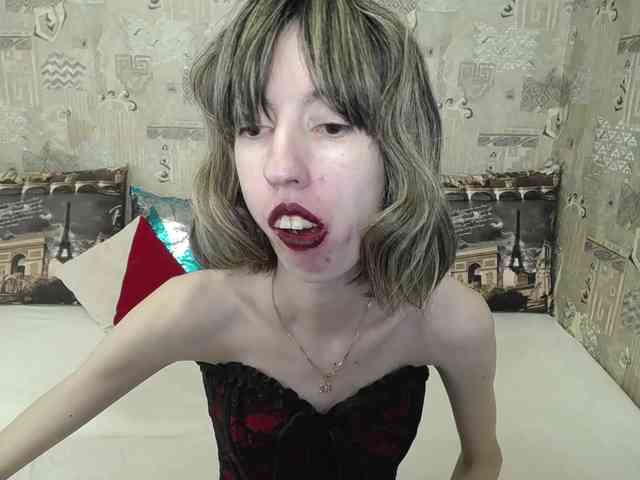 Unusual-G webcam