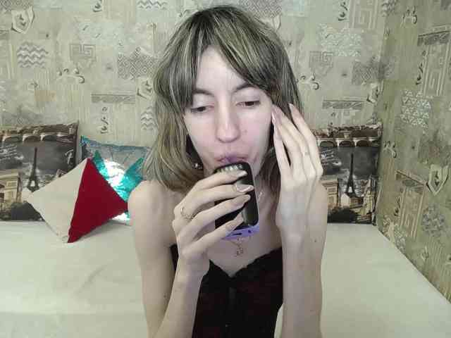 Unusual-G webcam