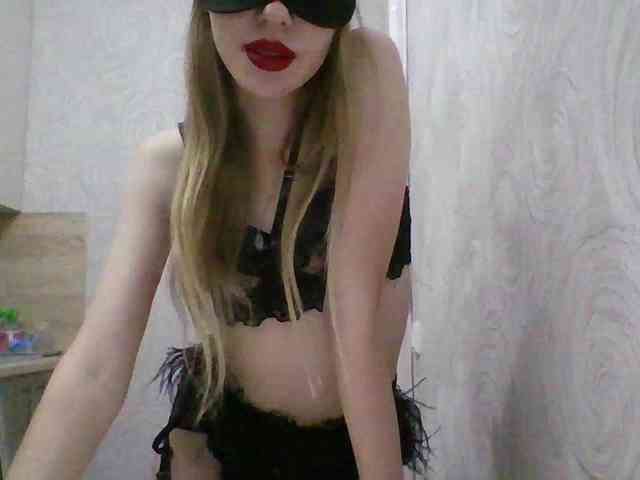 ElleTessa webcam