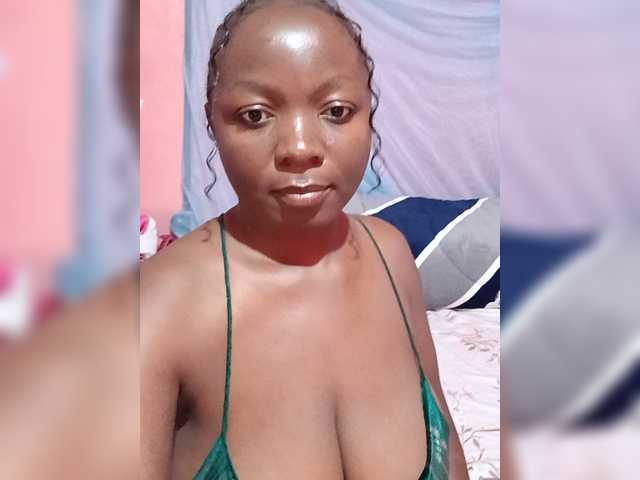 Boobyqueena