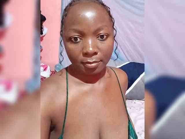 Boobyqueena