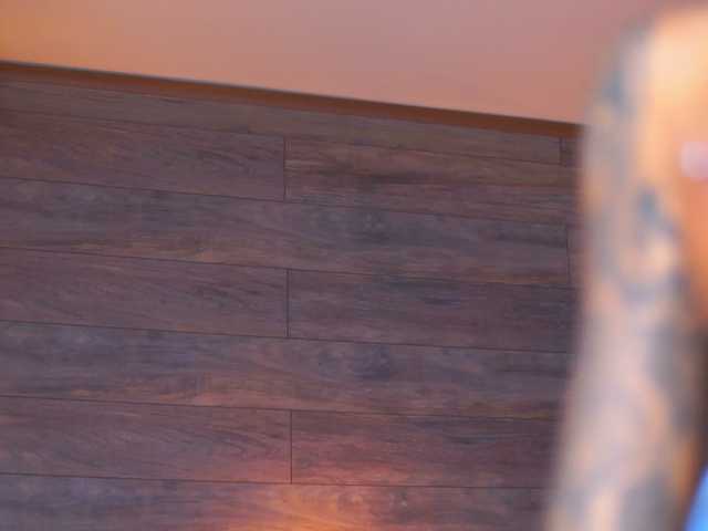 JuicyJessye live cam on BongaCams