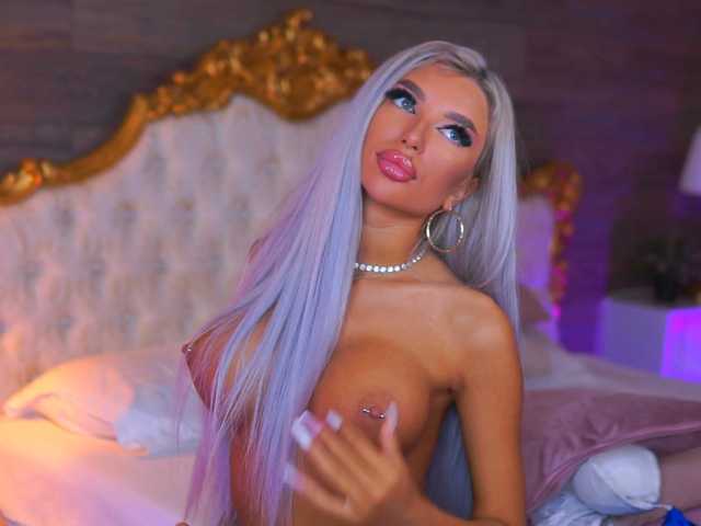 JuicyJessye live cam on BongaCams