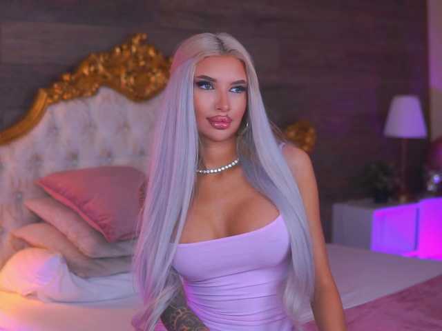 JuicyJessye live cam